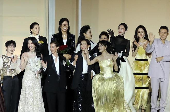 VOGUE大合照太势利：C位有人被骂德不配位，三大影后只能站角落（组图） - 7