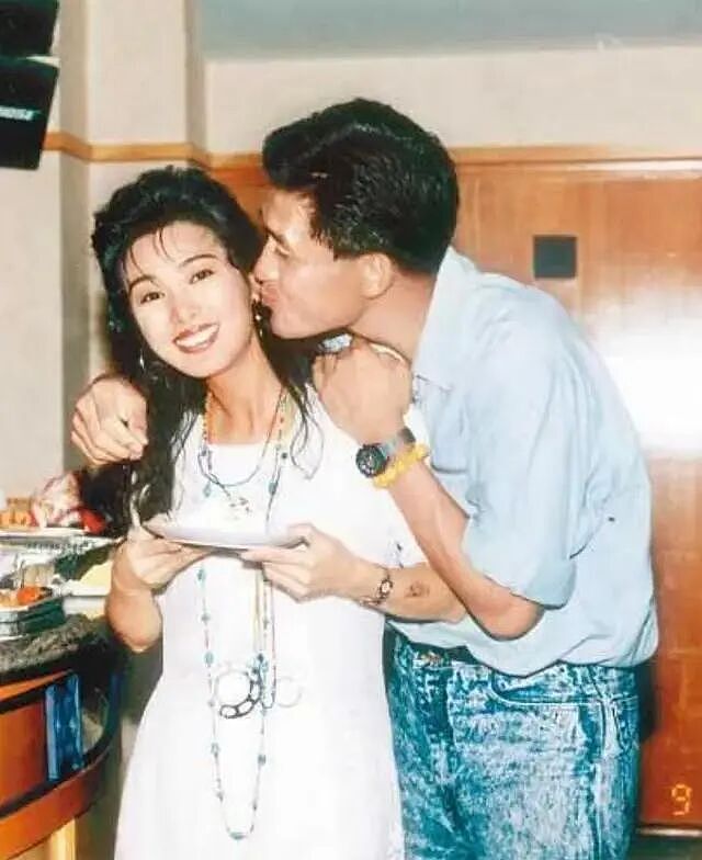 76岁潘迎紫冻龄上热搜,娱乐圈“不老女神”还有她们……(组图) - 28