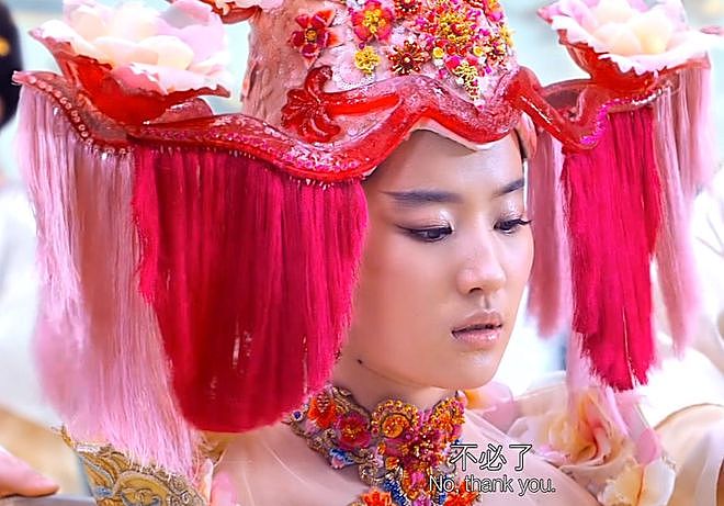 杨幂刘亦菲后台画面曝光，同桌零互动气氛尴尬，深扒两人闹僵原因（组图） - 18
