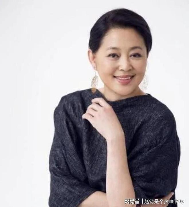 深扒之后才发现！倪萍的三婚丈夫杨亚洲，已经开始给全家人争光了（组图） - 8