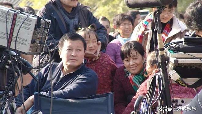深扒之后才发现！倪萍的三婚丈夫杨亚洲，已经开始给全家人争光了（组图） - 9