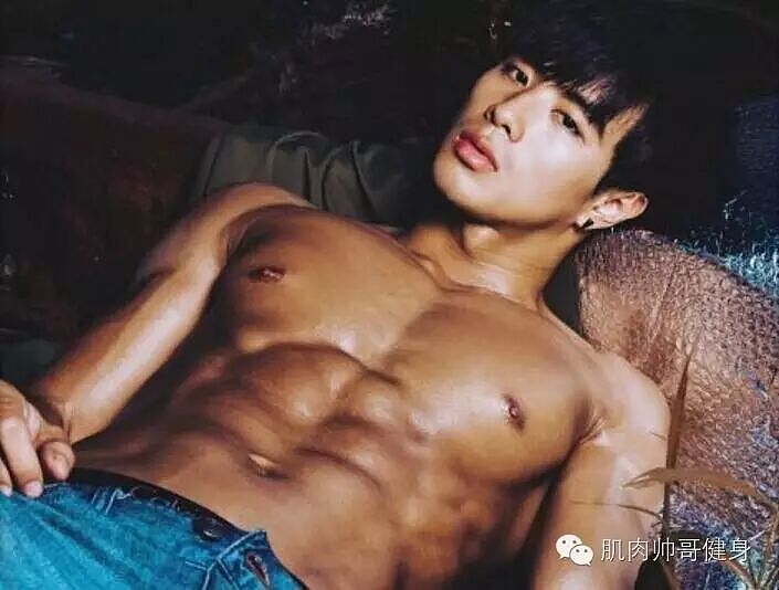 【帅哥】人鱼线肌肉帅哥,健身带来的魅力,今天你健身了吗(组图) - 3