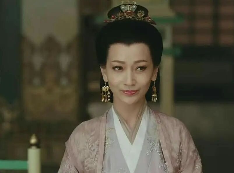 76岁潘迎紫冻龄上热搜,娱乐圈“不老女神”还有她们……(组图) - 20