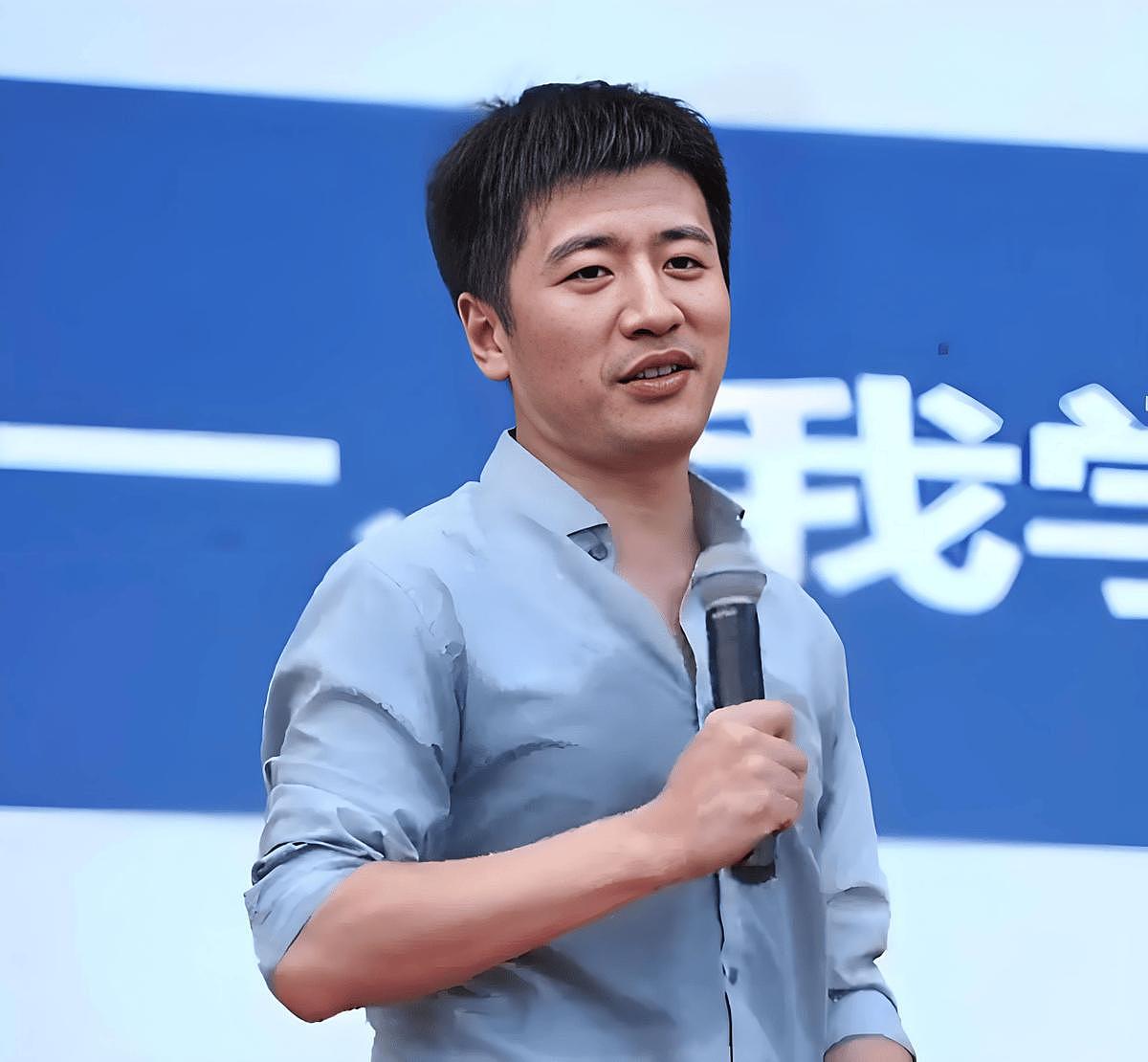张雪峰复播,笑称“啥事没有”,反复提4个字,戳穿他的真实处境(组图) - 26