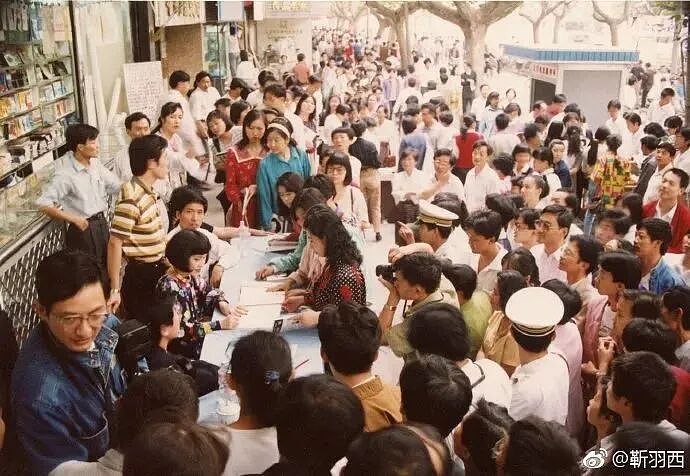 出售2亿豪宅,中国第一名媛近况曝光:已离婚,没孩子,热恋中(组图) - 33