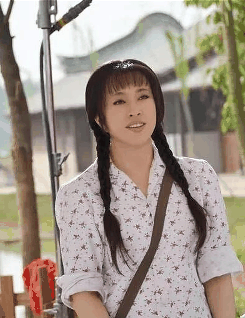 76岁潘迎紫冻龄上热搜,娱乐圈“不老女神”还有她们……(组图) - 14