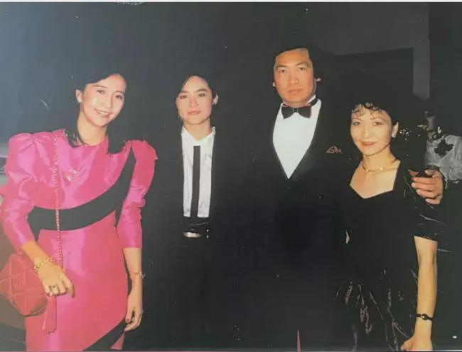 咤比佛利山的华人富豪！林青霞为他站台，买下美国豪车品牌，如今却孤身租房（组图） - 4