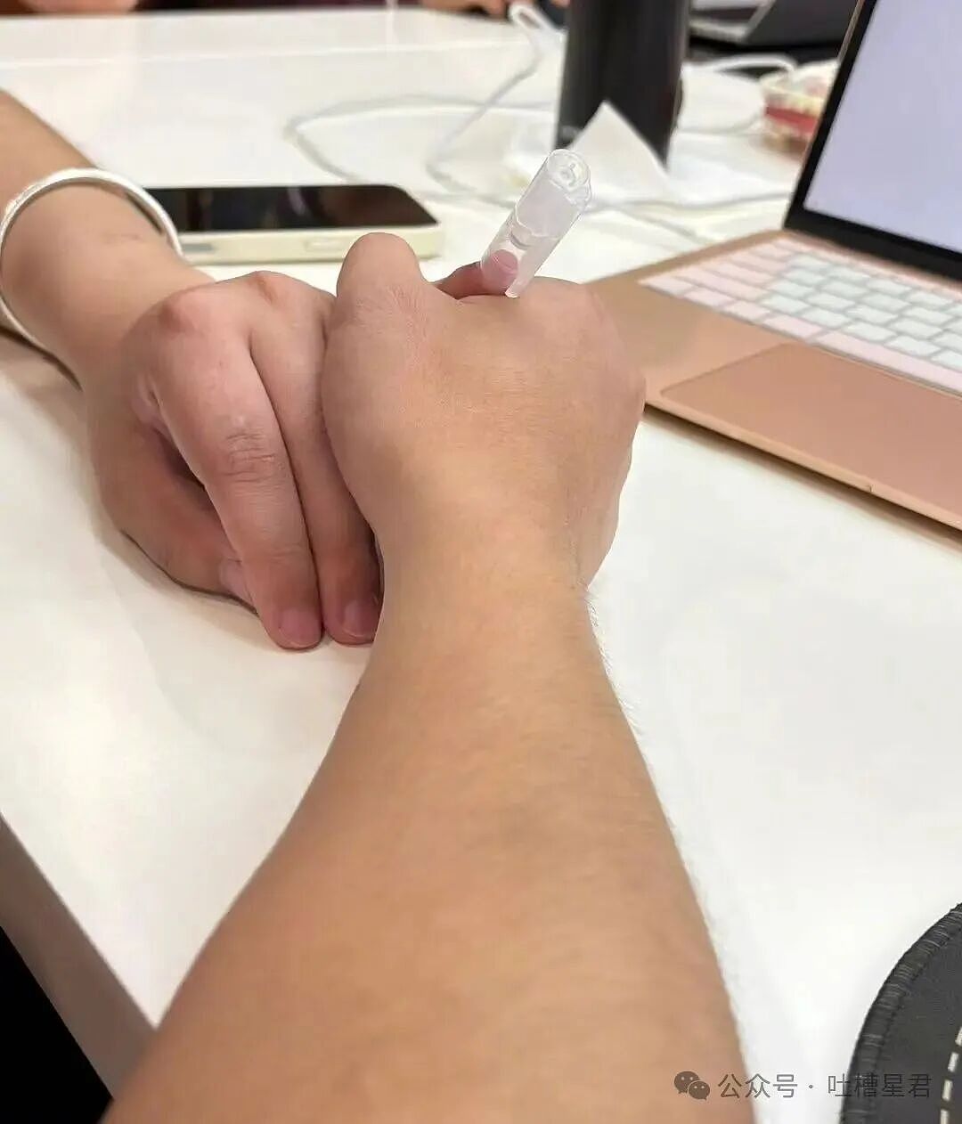 【爆笑】刚和男友订婚就得知他妈妈怀孕了?啊啊啊这孩子到底是谁的(组图) - 24