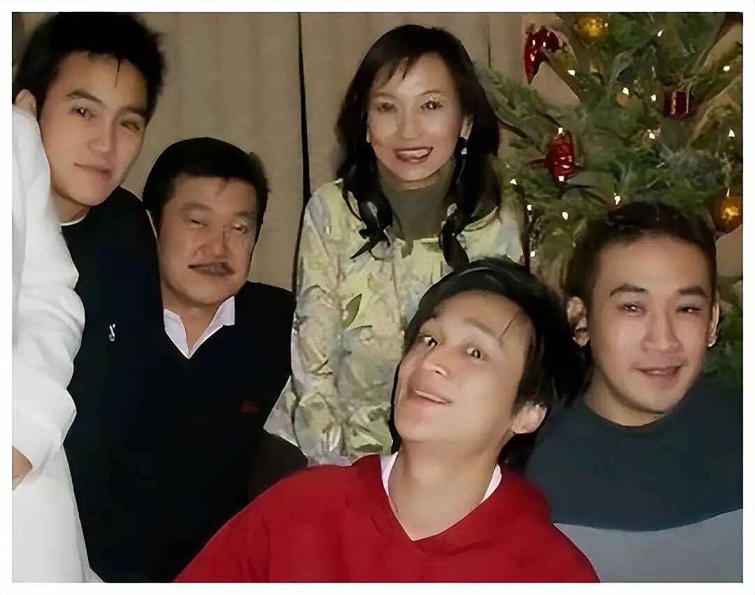76岁潘迎紫冻龄上热搜,娱乐圈“不老女神”还有她们……(组图) - 22