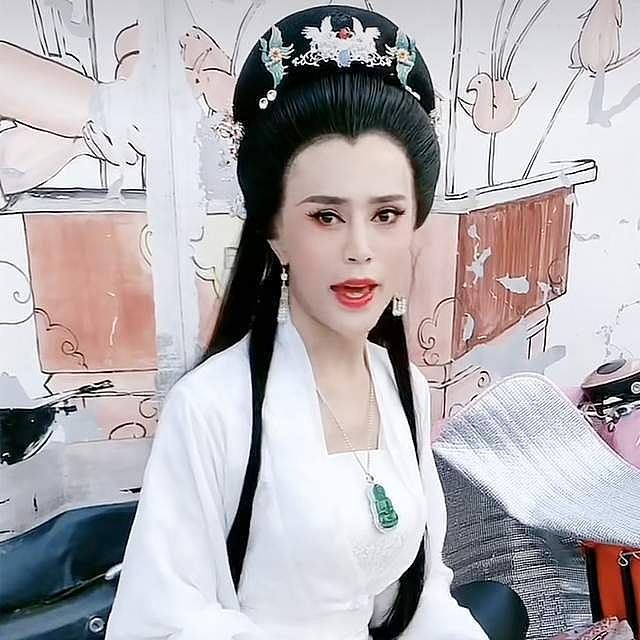 网红罗大美遭劫杀,生前被指比女人还漂亮!主犯判死刑(组图) - 4