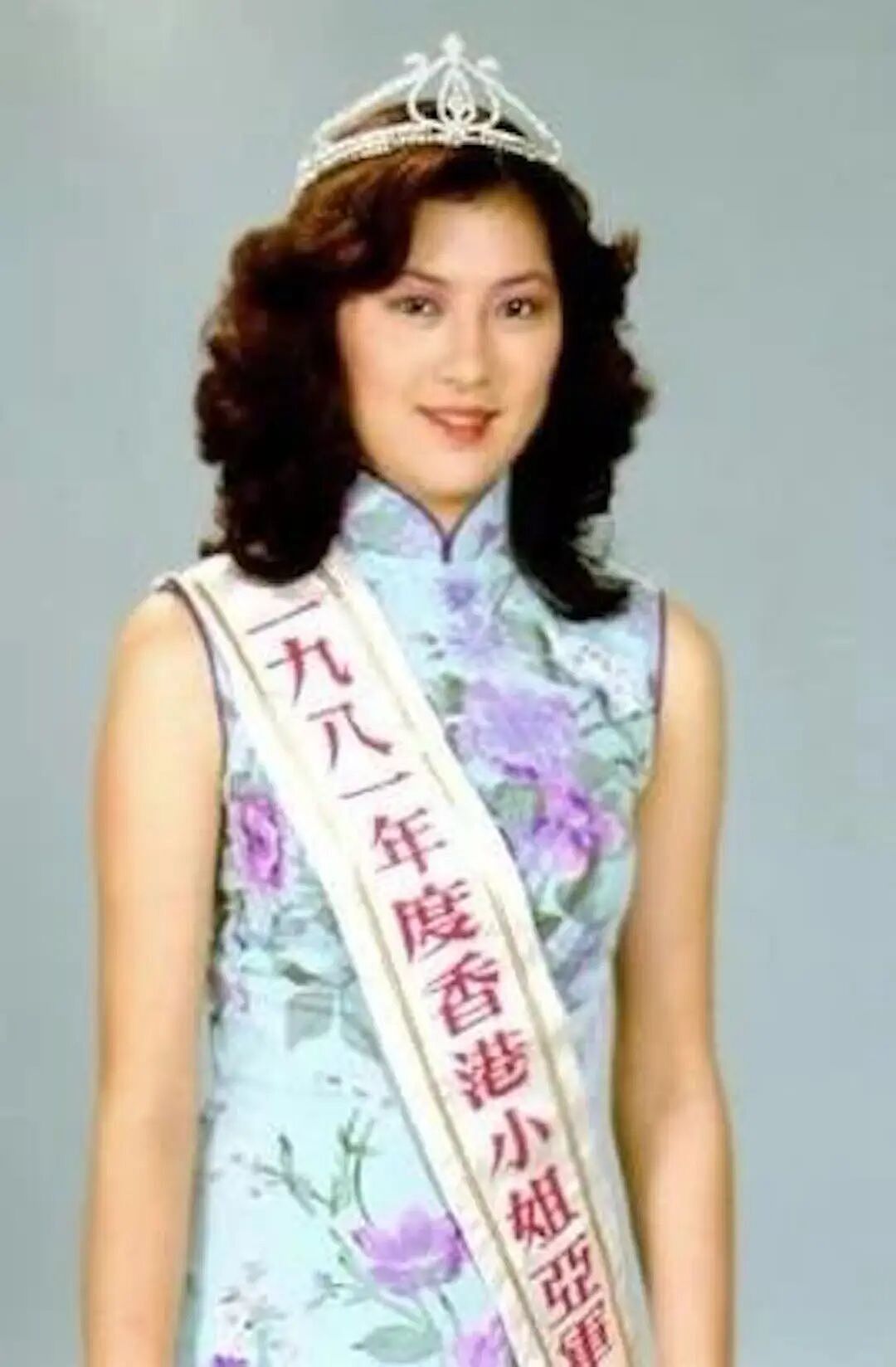 曝亡夫出轨真相？误把钟楚红当外遇上酒店捉奸，丈夫去世小三上灵堂挑衅，仍为亡夫诞女守寡40年？（组图） - 24