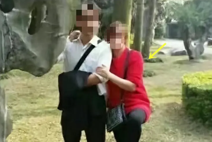 女生婚内劈腿怀孕被渣男抛弃,全网相亲找接盘侠看到她要求这也配(组图) - 10