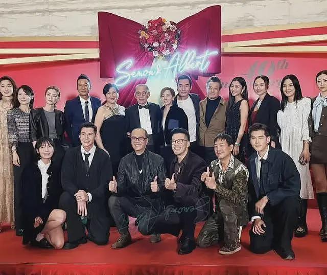 英皇老板设宴庆祝结婚40周年!大半港圈艺人出动,阿娇健康引担忧(组图) - 5