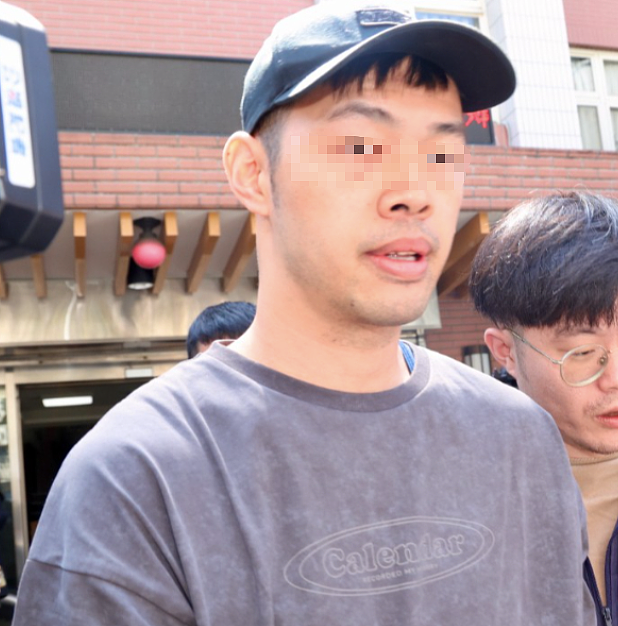 王大陆离奇“闪兵”案，搞垮半壁台娱圈（组图） - 31