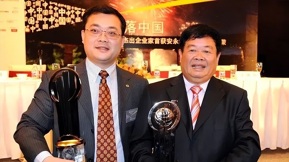 福耀惊天换帅!80岁曹德旺退休,儿子接棒前竟被“流放”美国15年(组图) - 4