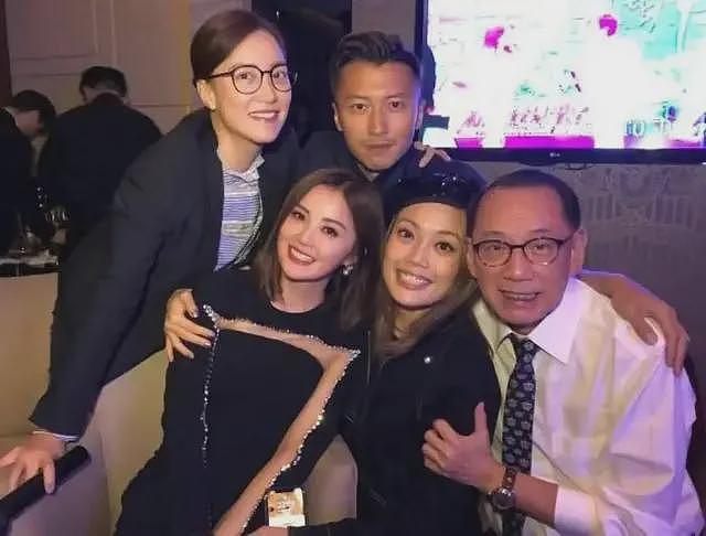 166亿债务压顶，照摆21桌晚宴请圈内人撑场，杨受成此举有心机（组图） - 13