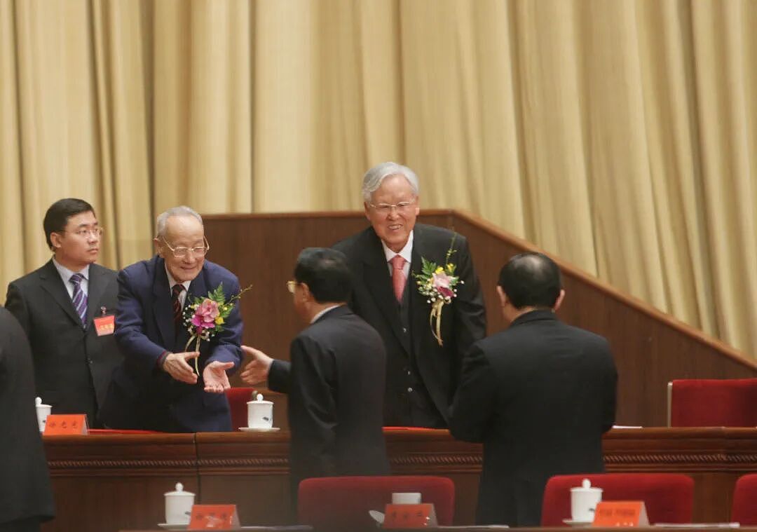 他,让中国稀土封神!让中国稀土从“按吨卖”变成“按克算”(组图) - 13