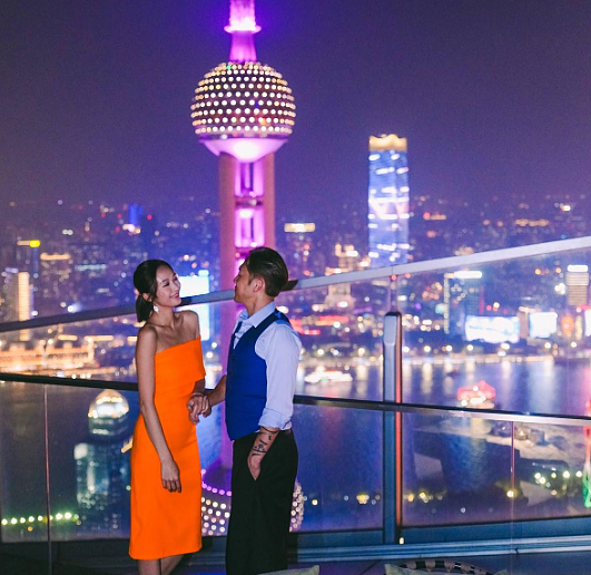 恭喜怀二胎？偷过生日小腹隆起，4字回应猜测（组图） - 5