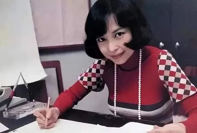 第一艳星:退圈,去造卫星(组图) - 2