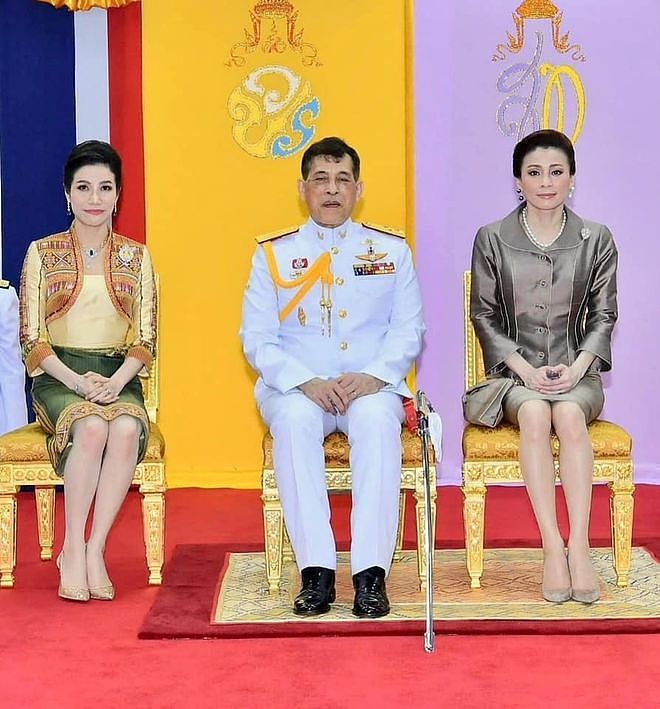 泰国王太后诗丽吉逝世享年93岁，普密蓬时代终结，后宫恐更加混乱（组图） - 8