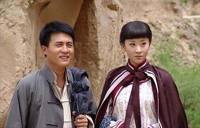 王灿再秀恩爱:如何从18线网红逆袭成杜淳爱妻?流量密码玩明白了(组图) - 19