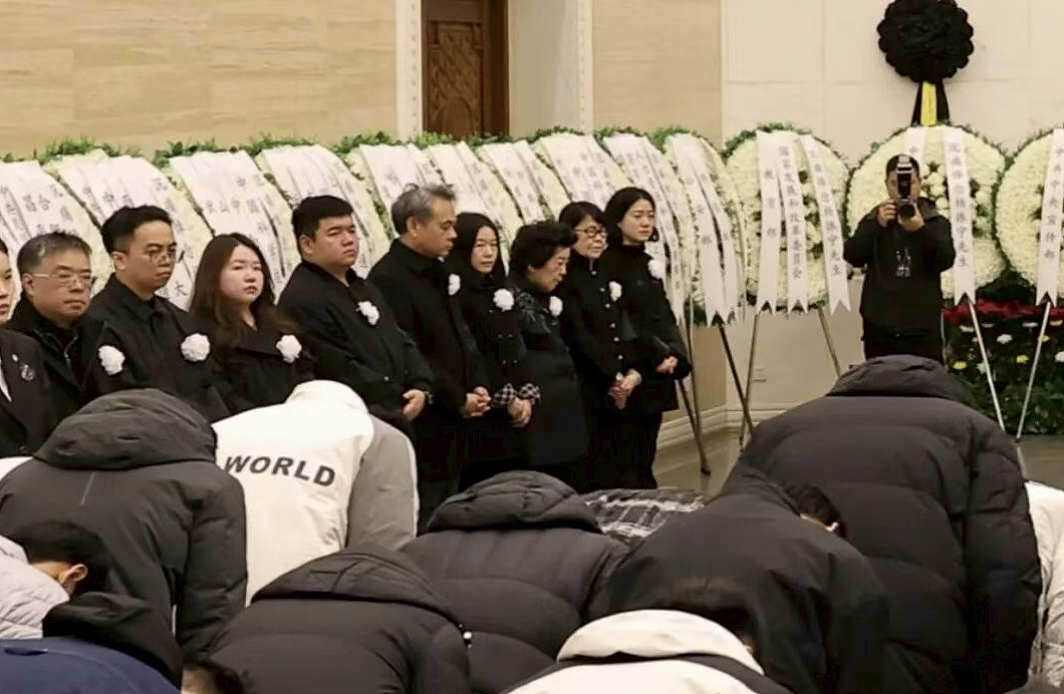 翁帆泪别杨振宁，一场被质疑20年的“智性恋”（组图） - 3