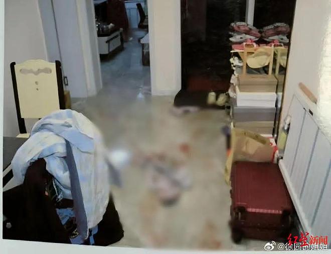 女子与男友起争执撩衣拿刀插入左胸死亡,男友被判无罪(组图) - 1