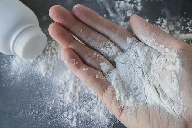 史无前例，三千名英国女性怒告强生：我或许撑不到官司打赢，但我咽不下这口气（组图） - 10