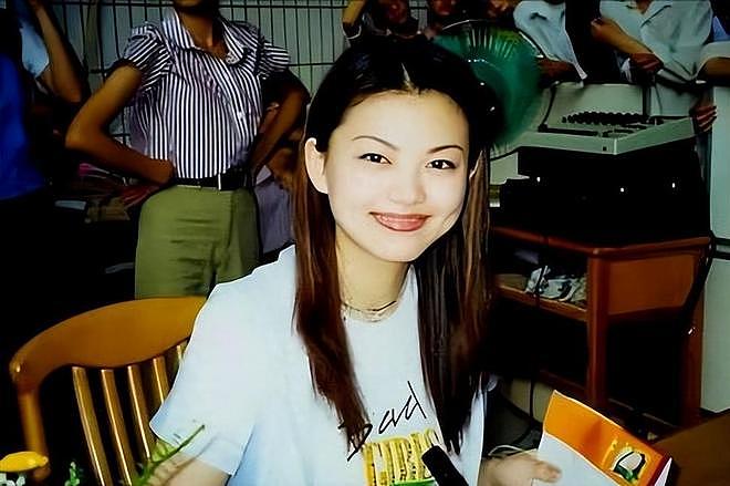 被群嘲身材的李湘：年轻时吃尽颜值红利，但成为富婆靠的还是脑子（组图） - 9