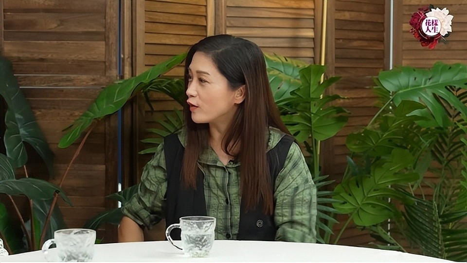 香港知名女星被指容颜突变憔悴,曾三度流产不孕,欲劝丈夫找二奶(组图) - 4