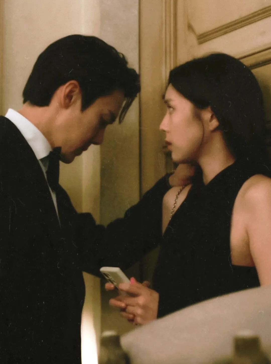 【爆笑】“当霸总遇上超绝婴儿手......” 哈哈哈哈哈哈性缩力满满啊(组图) - 2