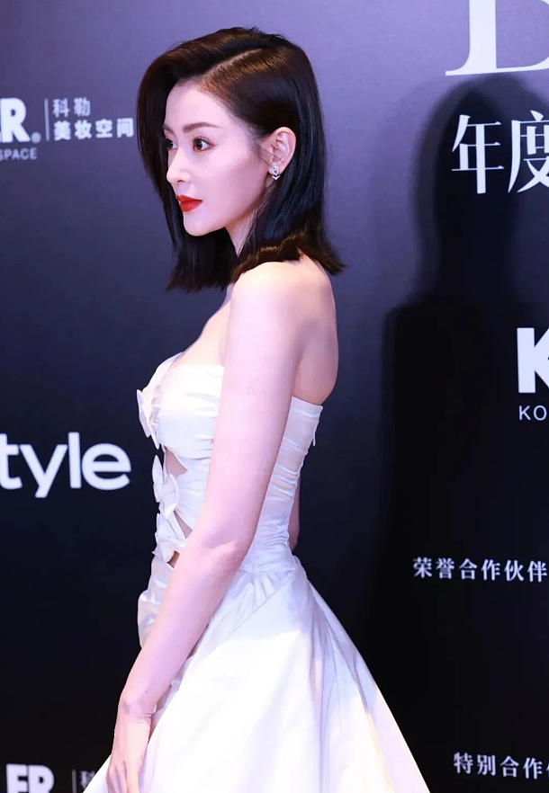 【美女】有一种发育过猛叫“张天爱”，这身材，谁看了不迷糊？（组图） - 7