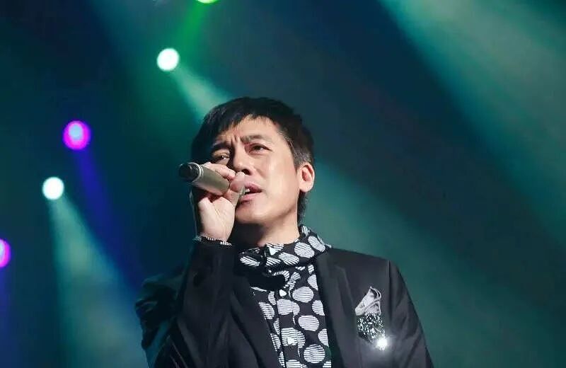 被传出轨150多次!知名歌手回应(组图) - 3