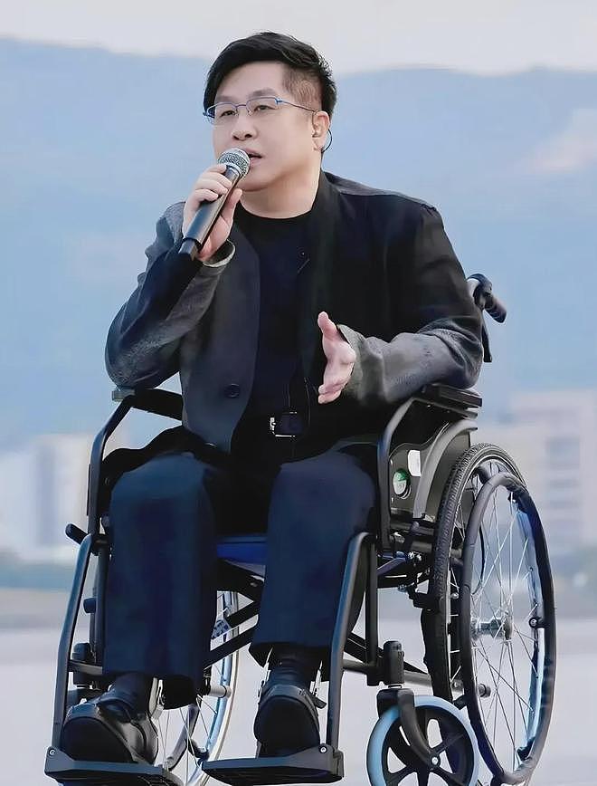 郑智化再次发文吐槽大陆机场,坦言心灰意冷萌生退意,评论区翻车(组图) - 10