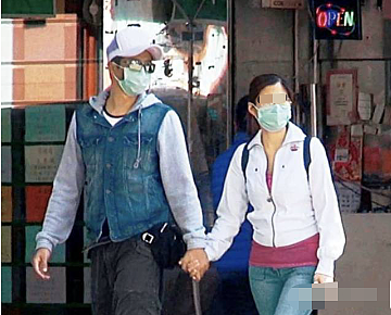 老公出轨她力挺？蒲精港姐嫁花心沟女王、老公拖妹开F她帮澄清，今拼死追三胎维系婚姻？（组图） - 17