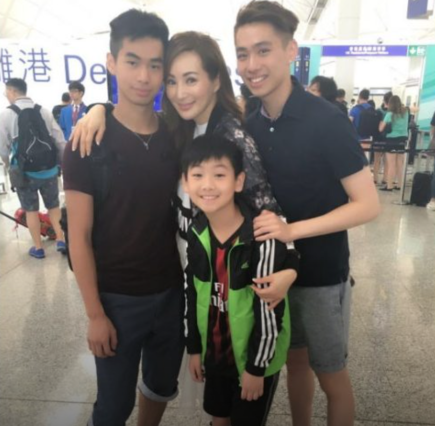 苦尽甘来！前港姐被家暴净身出户，如今3子全成才超争气（组图） - 2