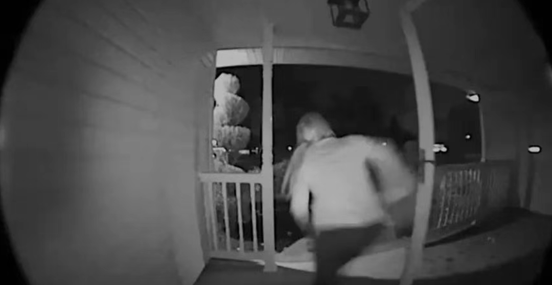 细思极恐！妹子网恋闪婚后莫名病倒，丈夫私藏昏迷裸照，瞬间化身恶魔，遭折磨45分钟（组图） - 7