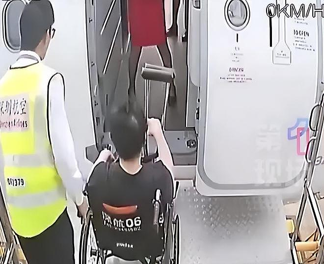 郑智化再次发文吐槽大陆机场,坦言心灰意冷萌生退意,评论区翻车(组图) - 3