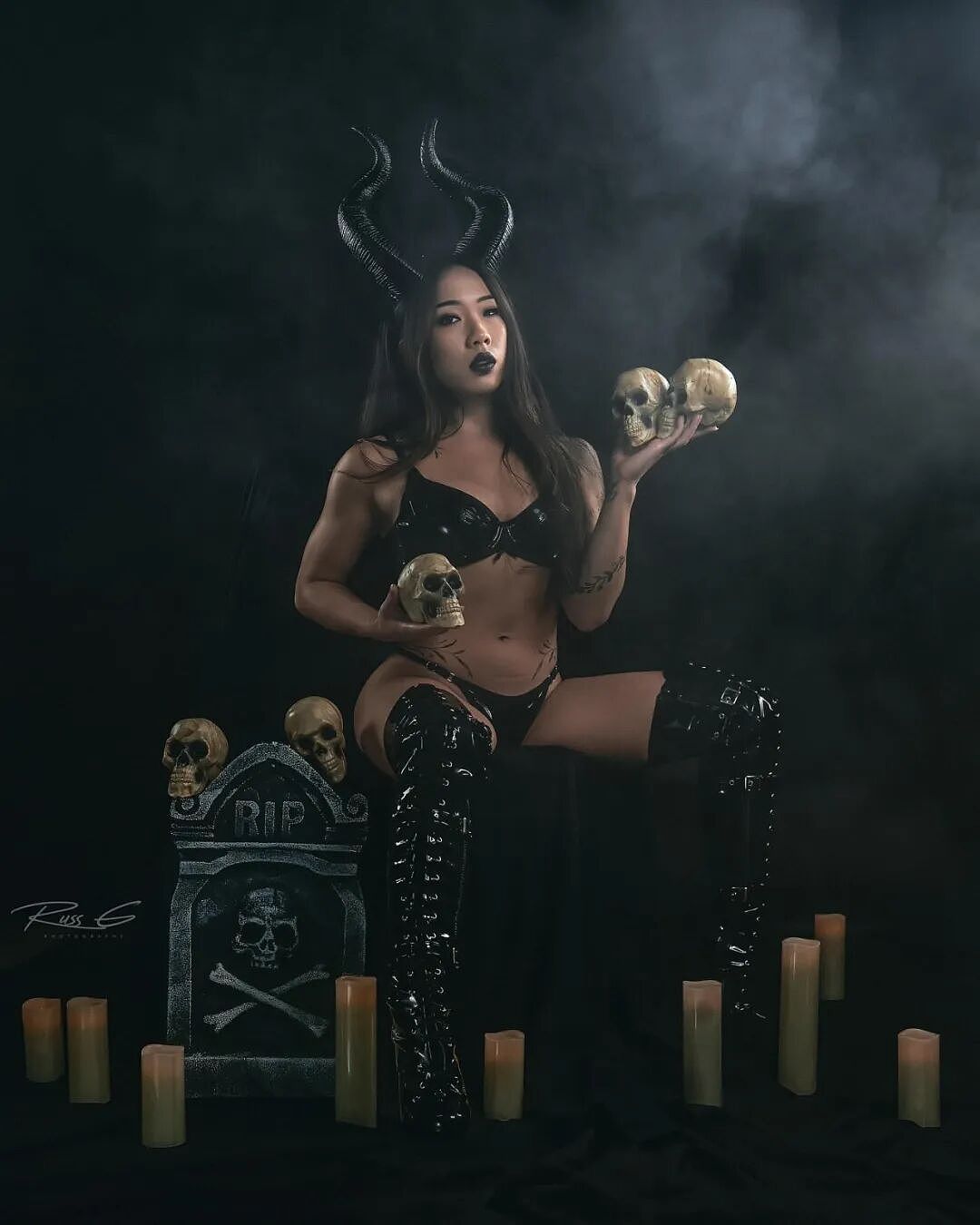 【美女】澳洲亚裔钢管舞肌肉女新作品上线！亮闪闪油腻腻的胴体在国体摔跤（组图） - 4