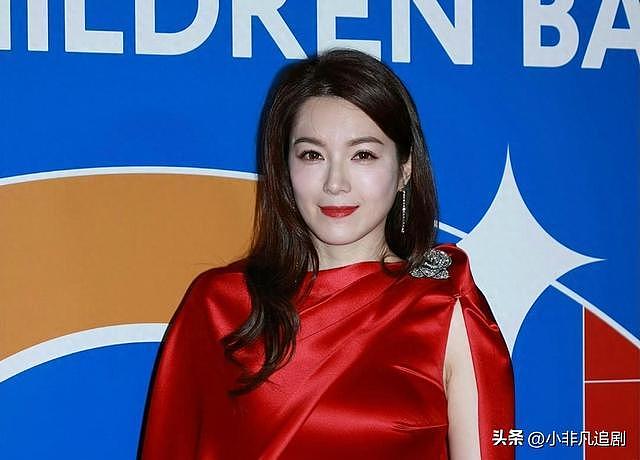 香港资深女星正式离婚,恢复单身即有追求者,宣布全面回归(组图) - 1