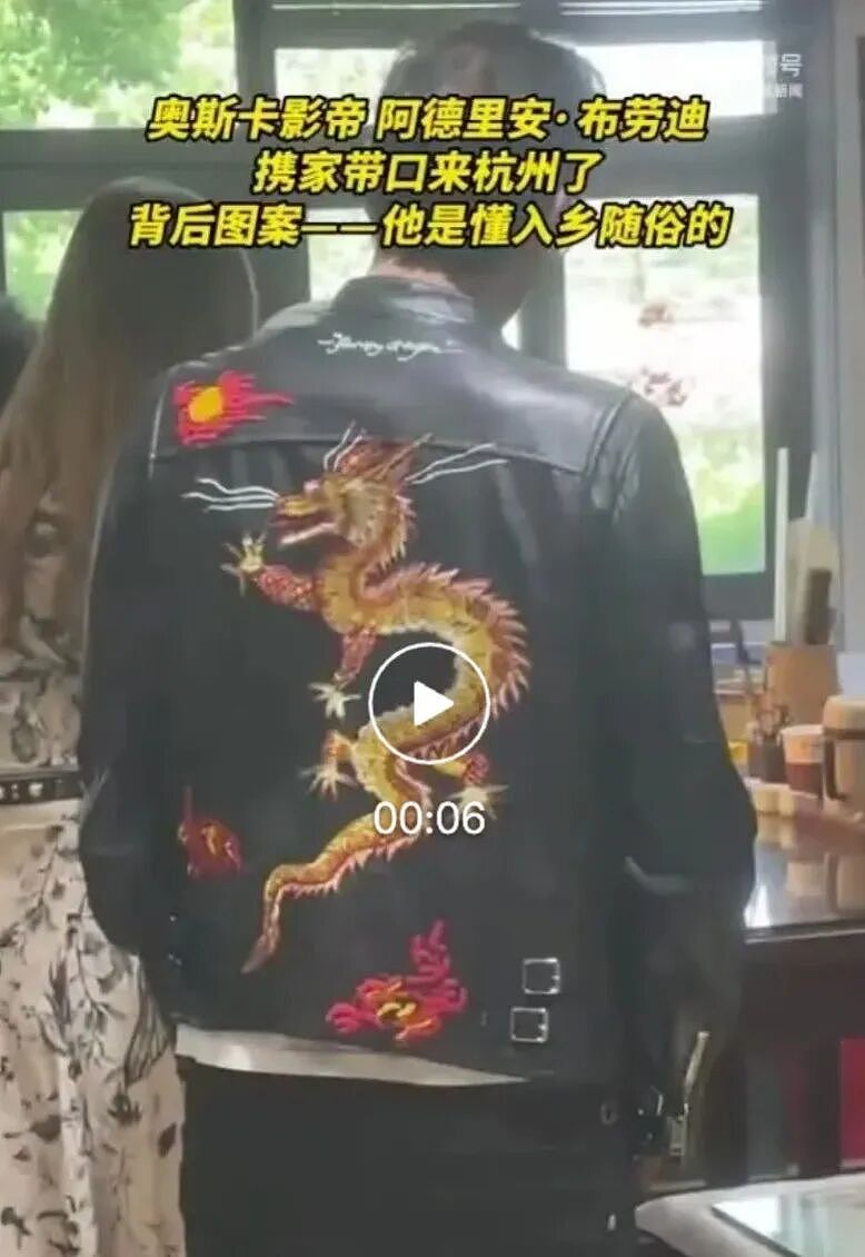 51岁顶级巨星近况曝光：二封奥斯卡影帝，片酬不足25万，靠卖画维持生计（组图） - 32