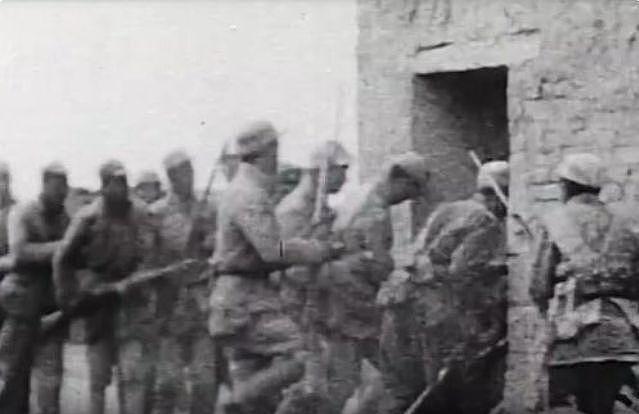 中国八路军1944年活捉日军画面，央视首次播出（组图） - 3