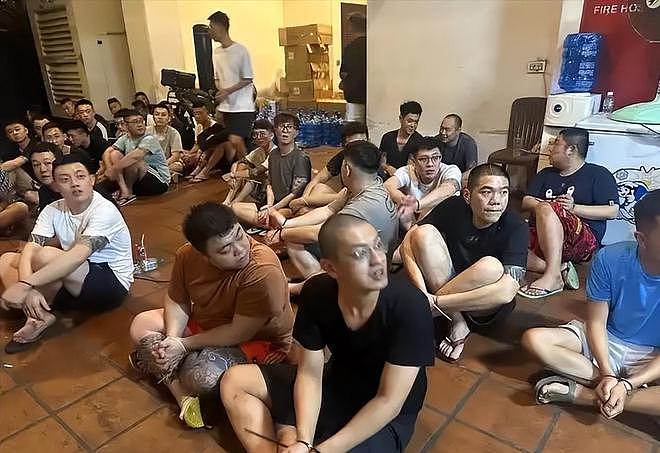 堪比缅北?曾经的旅游胜地,如今黄赌毒盛行,性交易随处可见(组图) - 19