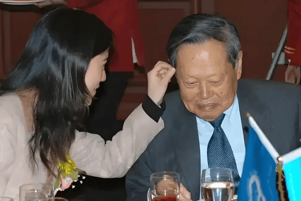 何院士爆料，杨振宁之前两次病危都是翁帆及时处理（组图） - 7