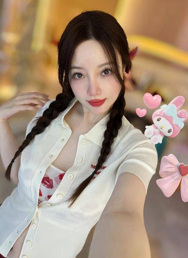 身材真好！42岁李小璐近照曝光，脸上无皱纹全身零赘肉，像小姑娘（组图） - 4