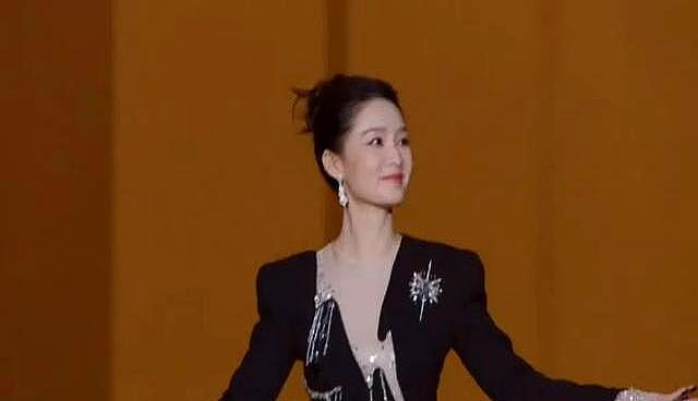 李沁做梦也没想到！从不张扬的她，竟成为盛典的最大赢家（组图） - 7