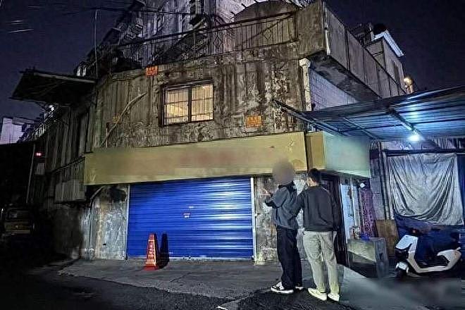 金项链里发现大量不明金属,多家金店中招,警方:2人在黄金掺铼(组图) - 1