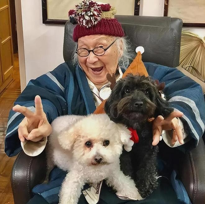众星悼念许绍雄！赞其敬业乐观戏品好，今年TVB已有7位老戏骨离世（组图） - 18