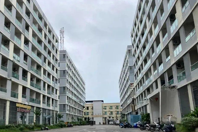 电诈之王陈志落网，150亿灰飞烟灭！从穷小子干成公爵，全球多处豪宅曝光...（组图） - 3