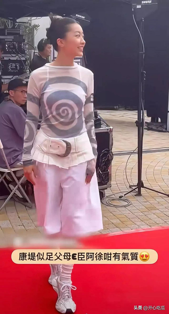 陈奕迅女儿走红毯，穿搭太雷人了！（组图） - 8